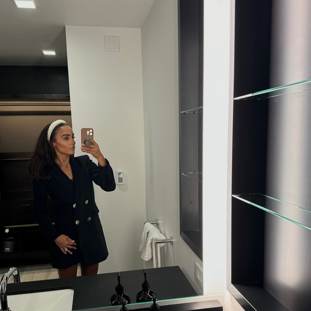 Meet your Posher, Rhaya